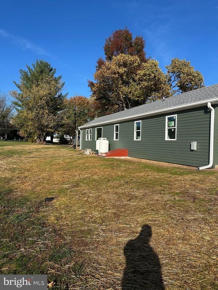 40 Mount Hope Rd - Photo 4 of 13