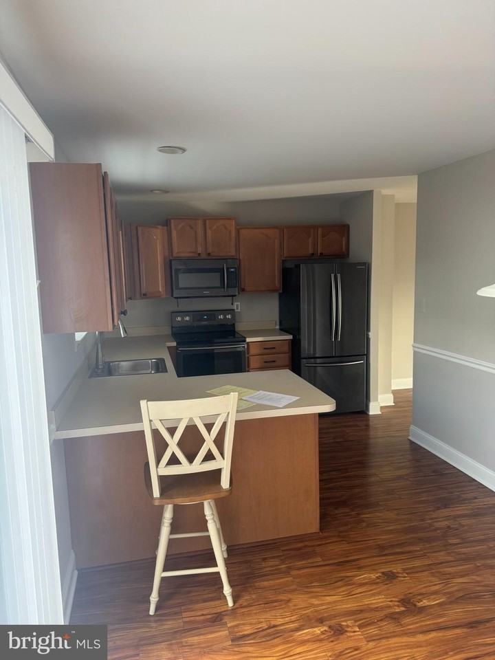 1031 Rafter Road - Photo 6 of 17