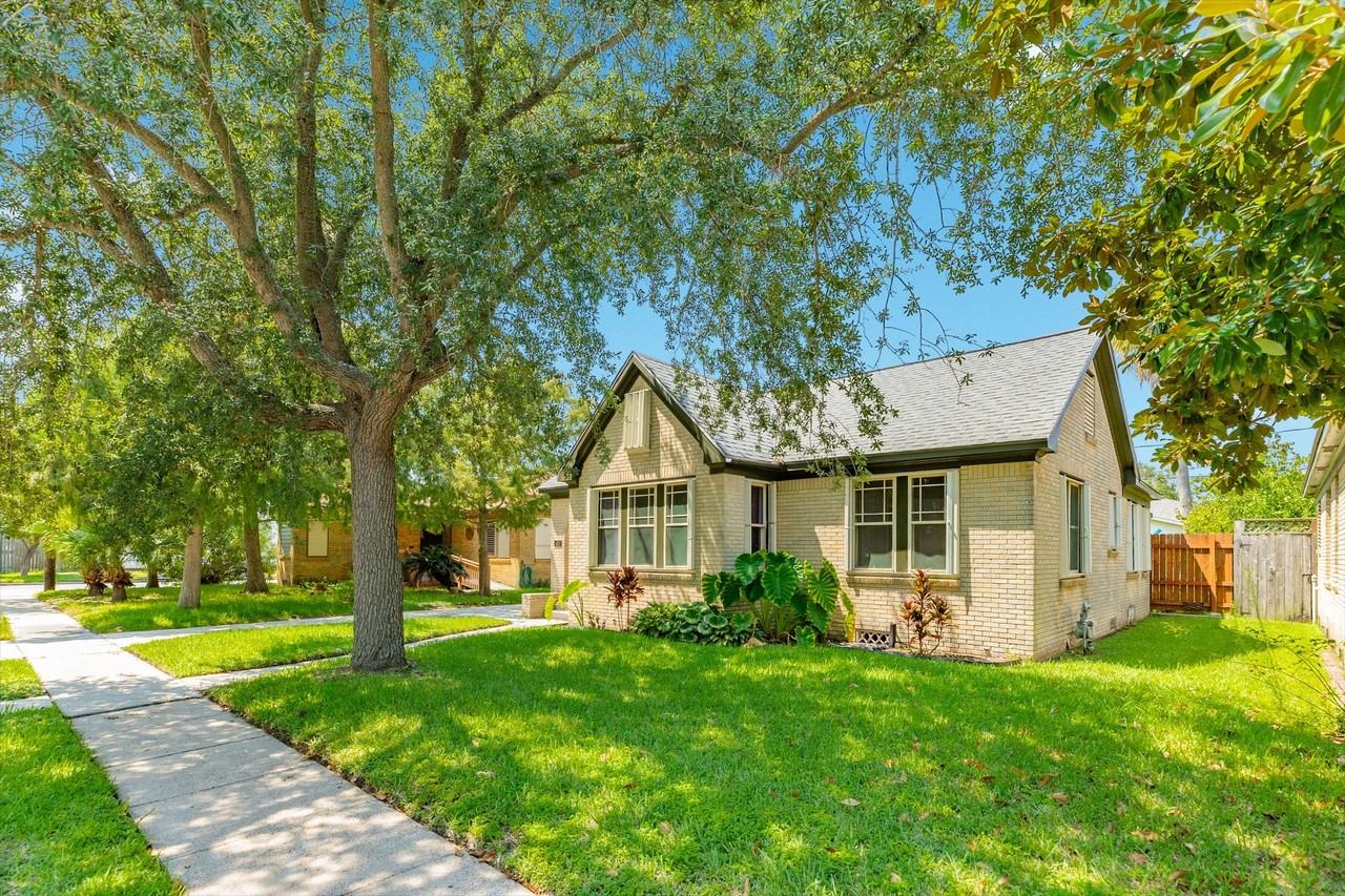 4910 Wharton Drive - Photo 3 of 25