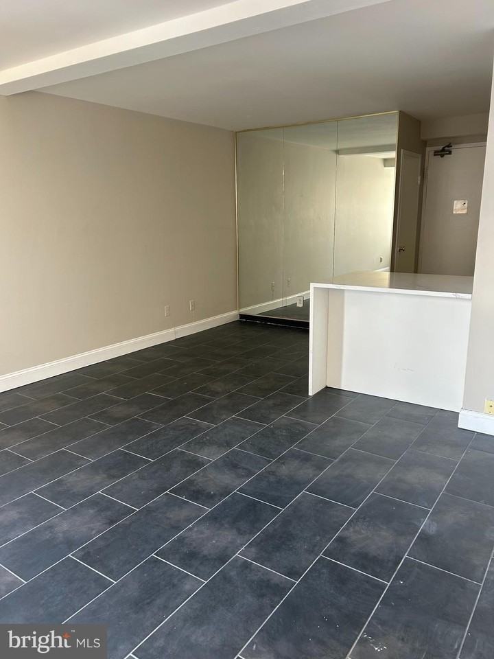 1810 Rittenhouse Square #1609 - Photo 6 of 14