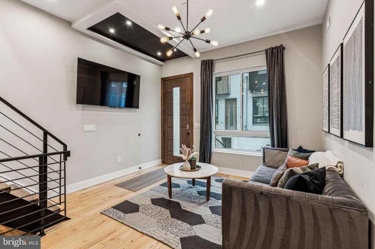 1514 South Bambrey Street - Photo 3 of 38