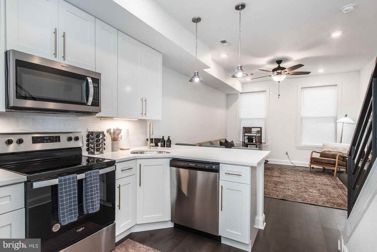 3958 Mount Vernon Street #2 - Photo 2 of 47