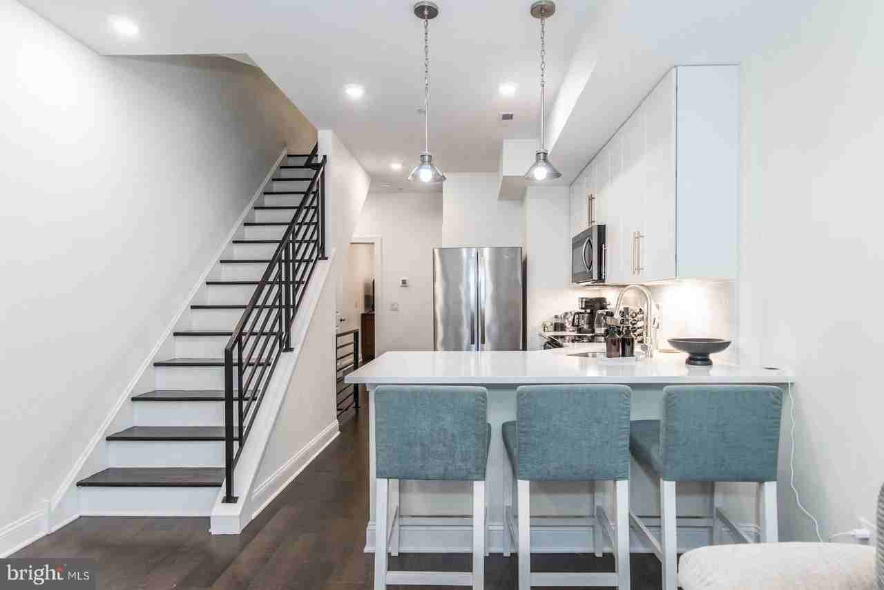 3958 Mount Vernon Street #2 - Photo 4 of 47