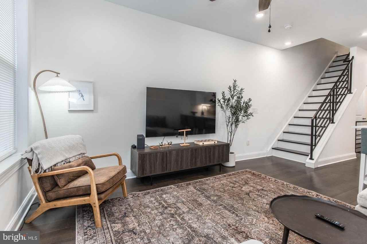 3958 Mount Vernon Street #2 - Photo 7 of 47