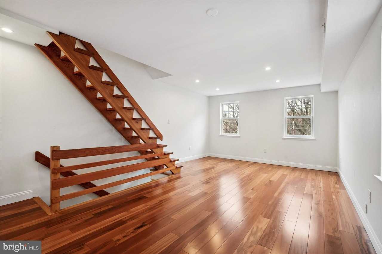 910 Fitzwater Street - Photo 2 of 15