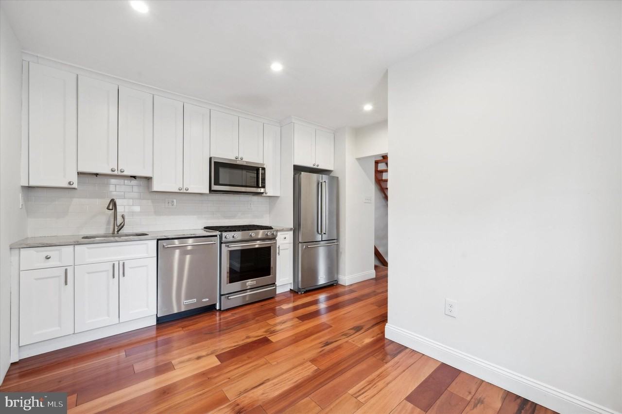 910 Fitzwater Street - Photo 5 of 15