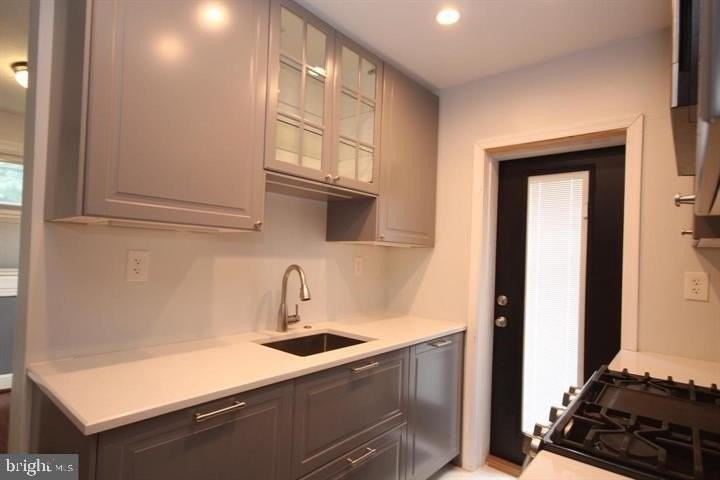 2100 North Brandywine Street - Photo 4 of 27