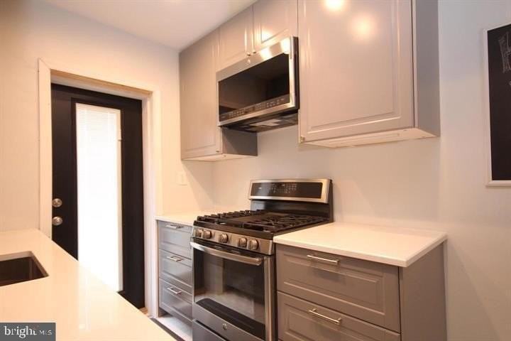 2100 North Brandywine Street - Photo 5 of 27