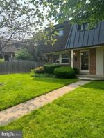 featured image of 429 Hampton Court #138