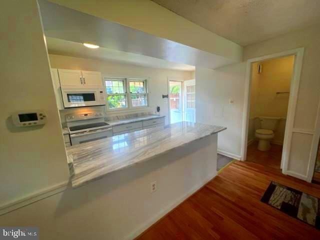 429 Hampton Court #138 - Photo 7 of 19