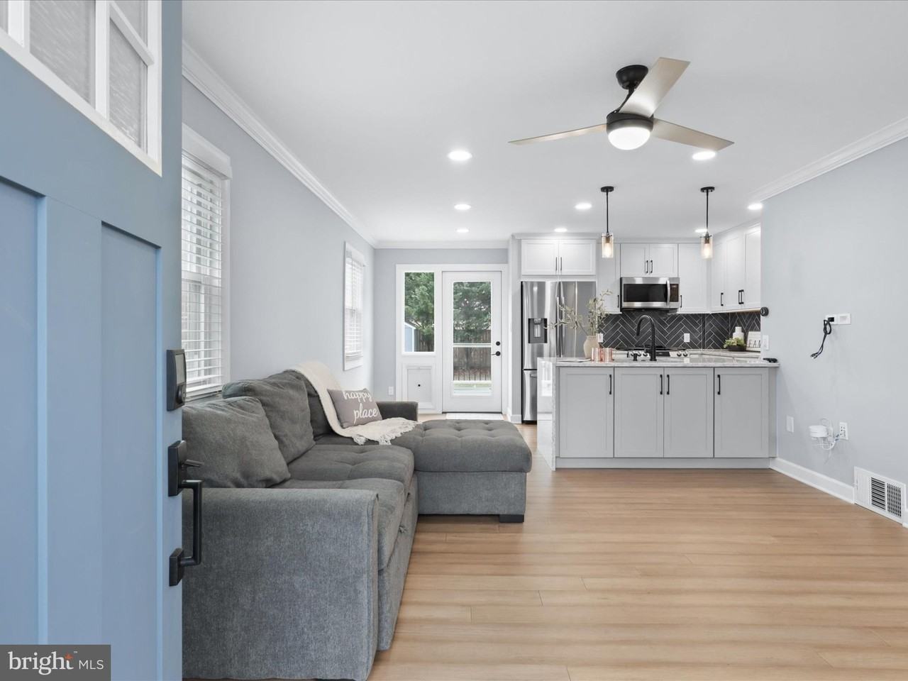 2203 Arlington Terrace - Photo 7 of 28