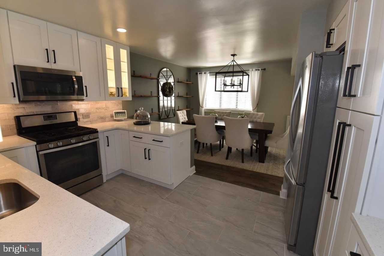 1666 Parkcrest Circle #100 - Photo 6 of 19