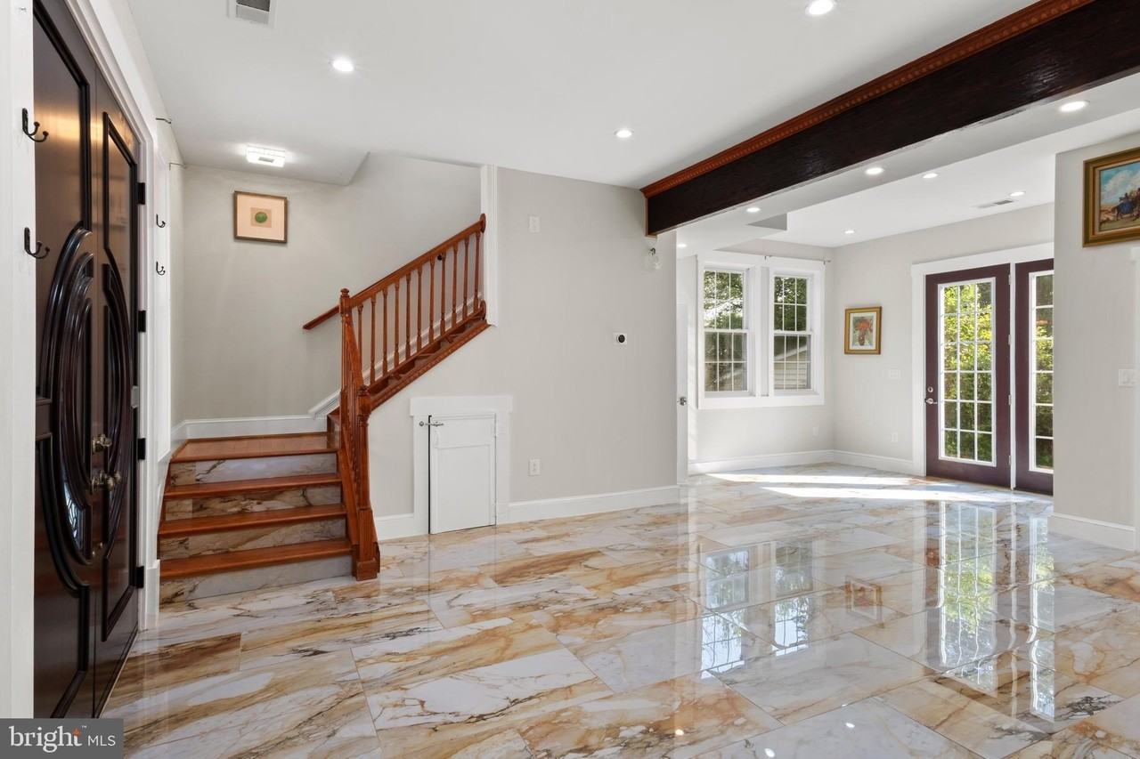 3709 Forestdale Avenue - Photo 4 of 23