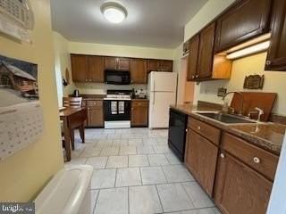 11598 Overleigh Drive - Photo 3 of 16