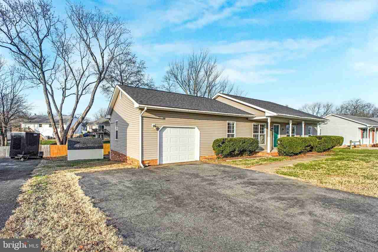 804 Shamrock Drive - Photo 3 of 27