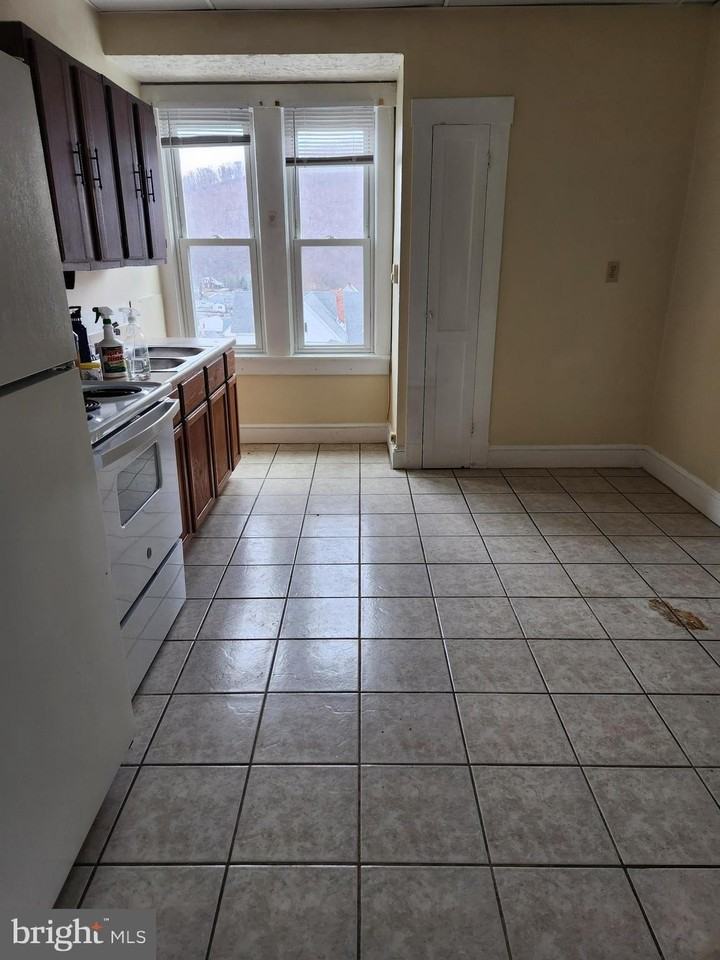 108 Fort Avenue #15 - Photo 3 of 5