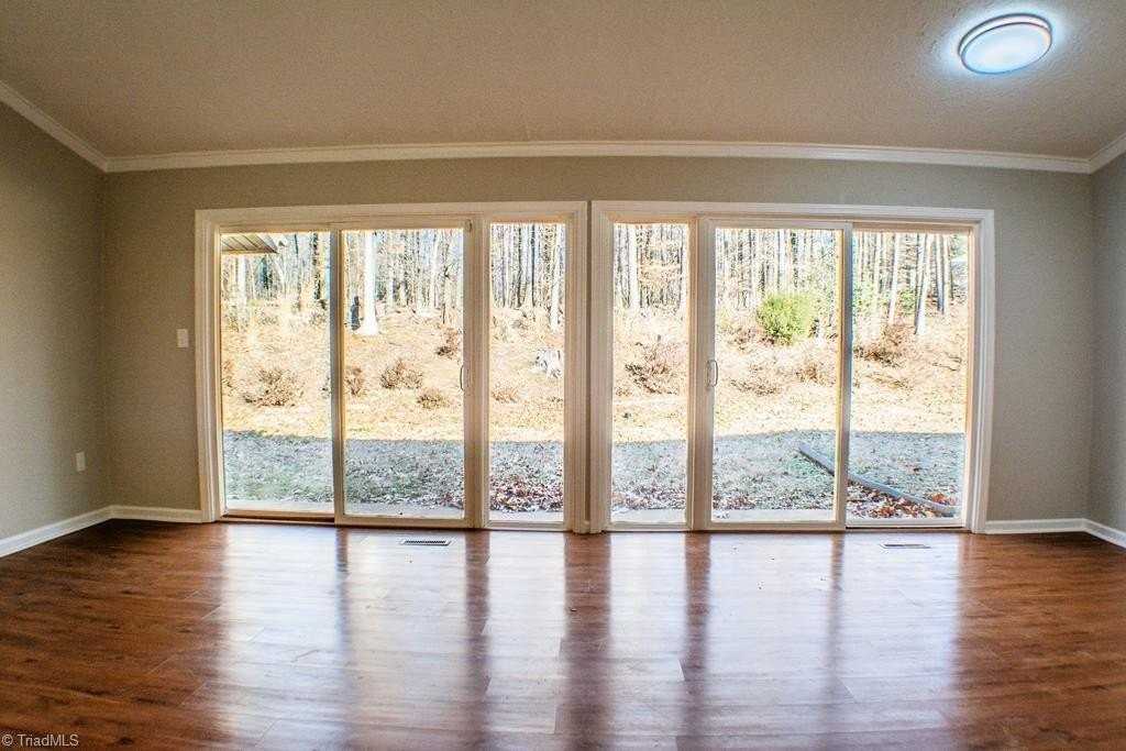 1655 Little Creek Circle - Photo 4 of 12