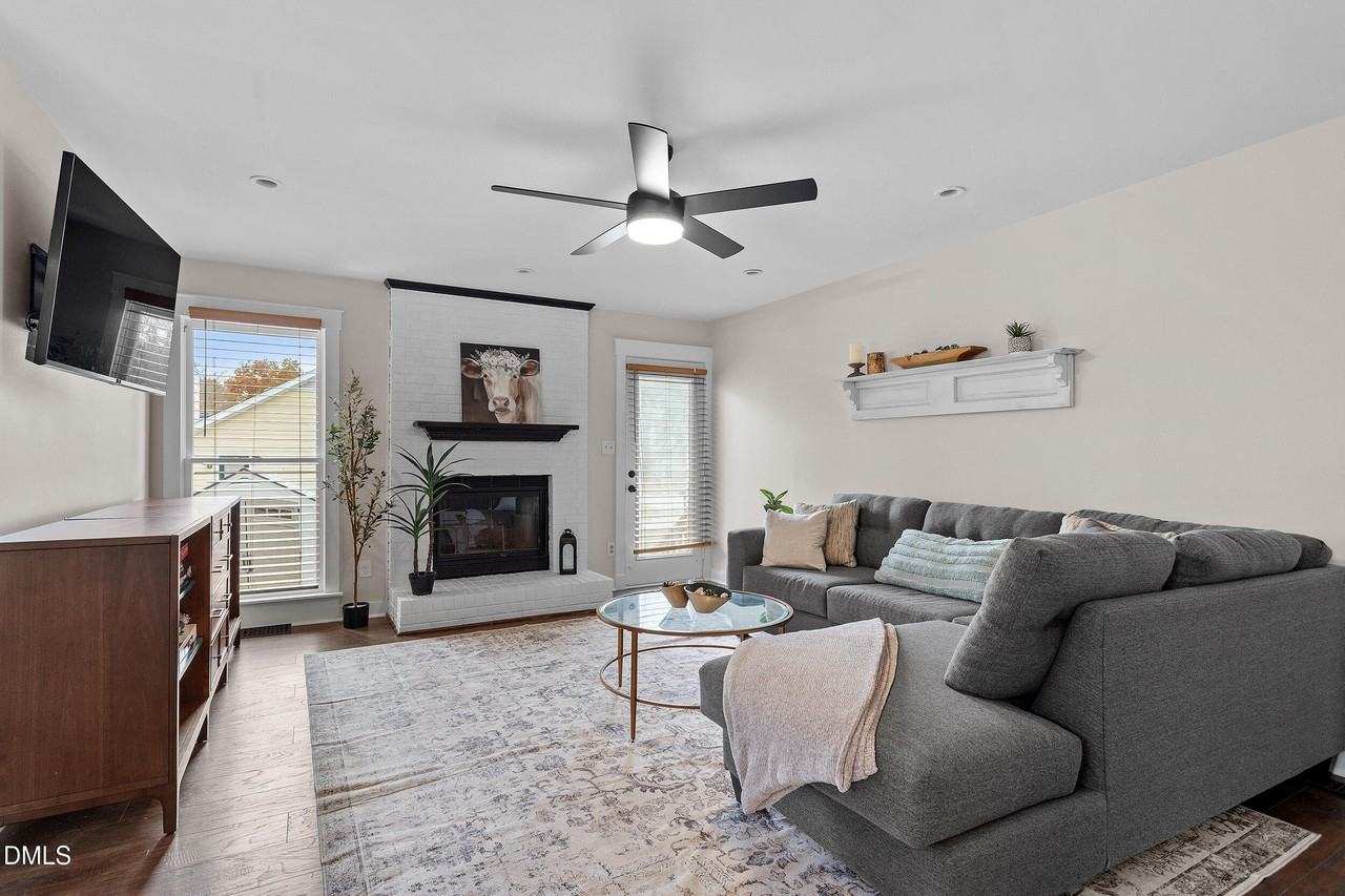 3525 Castlegate Drive - Photo 2 of 15