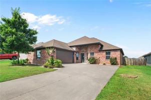 featured image of 904 Sw Caprington St