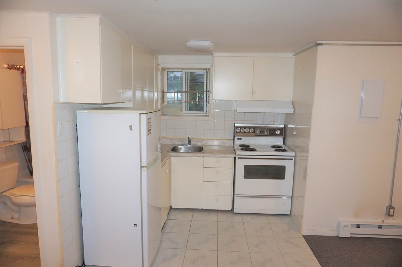 9 Lenore Place - Photo 2 of 7