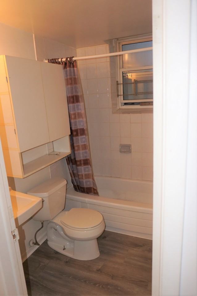 9 Lenore Place - Photo 3 of 7