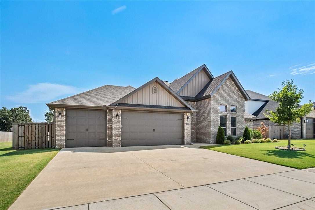 230 Bequette Ln - Photo 3 of 34