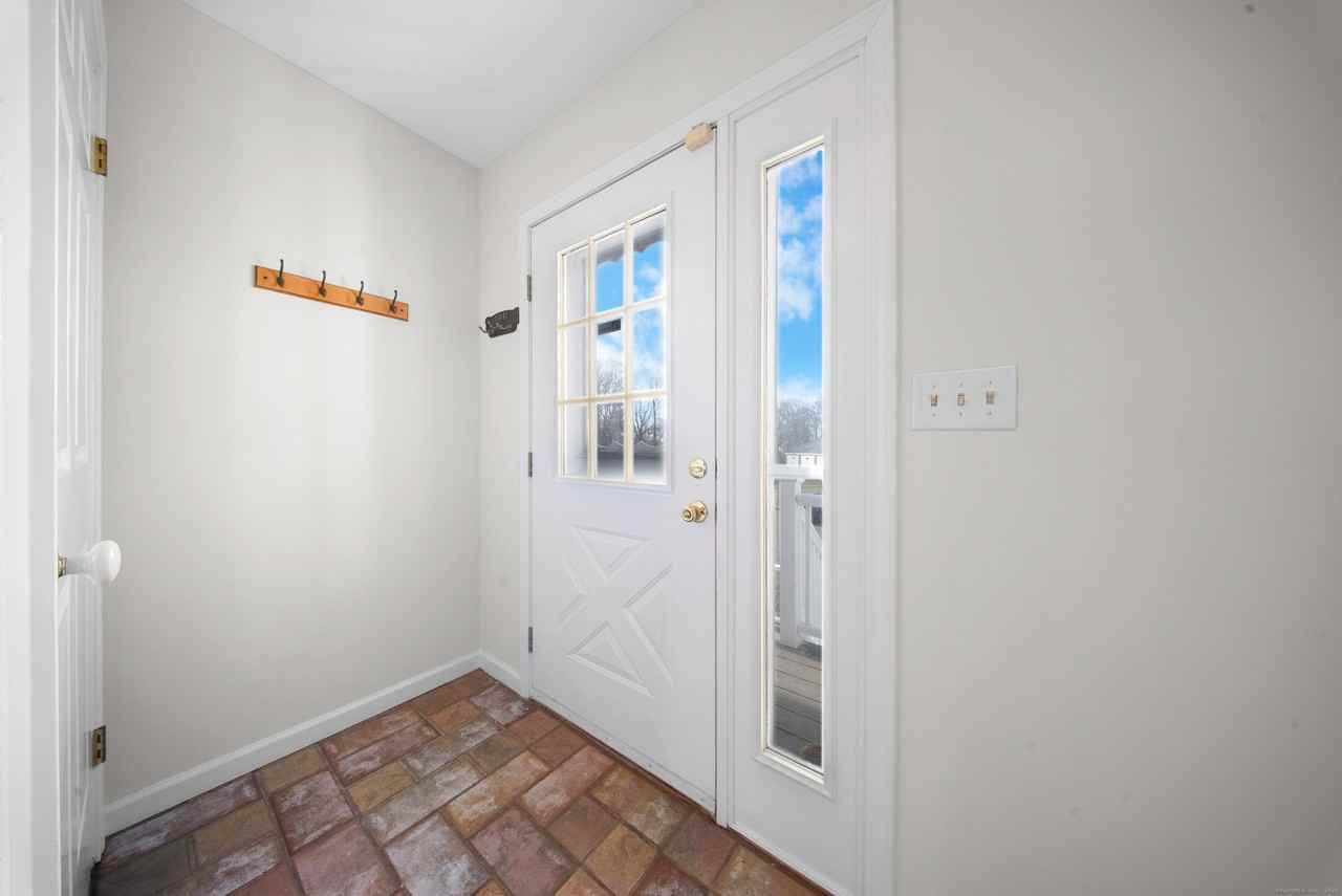 83 Carriage Drive #83 - Photo 3 of 33