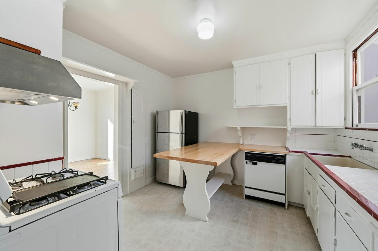 685 47th Avenue - Photo 6 of 43