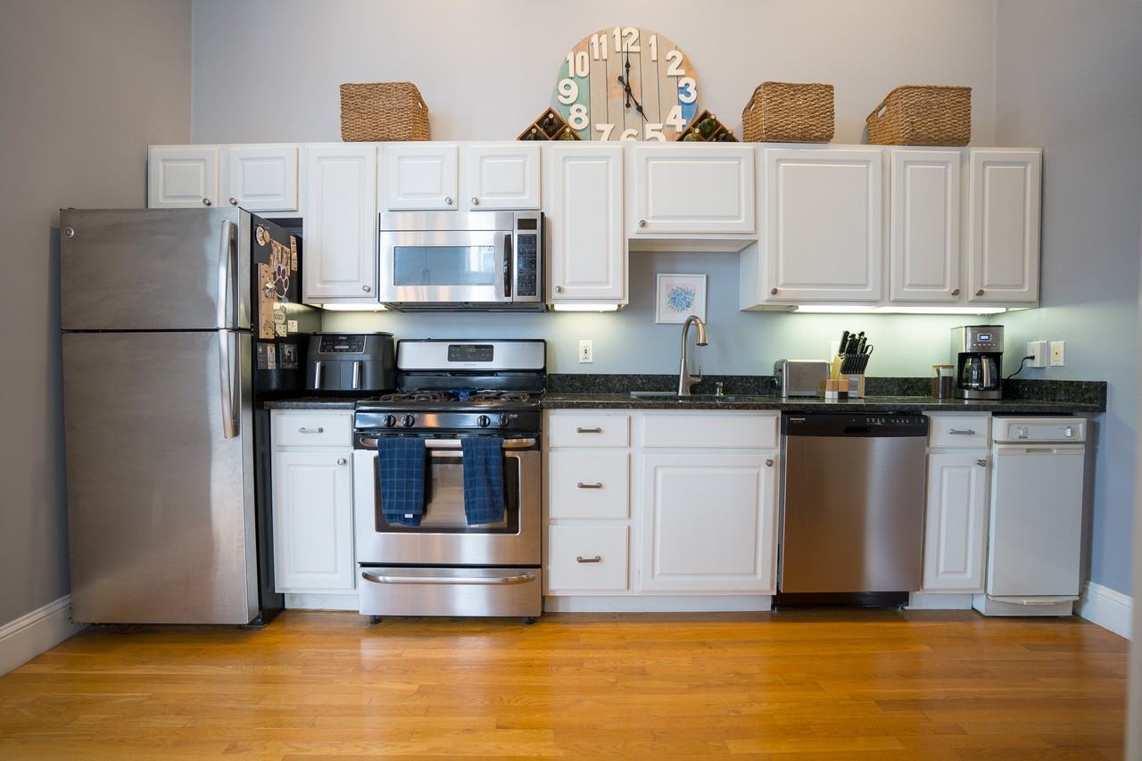 352 West Third Street #9 - Photo 7 of 22