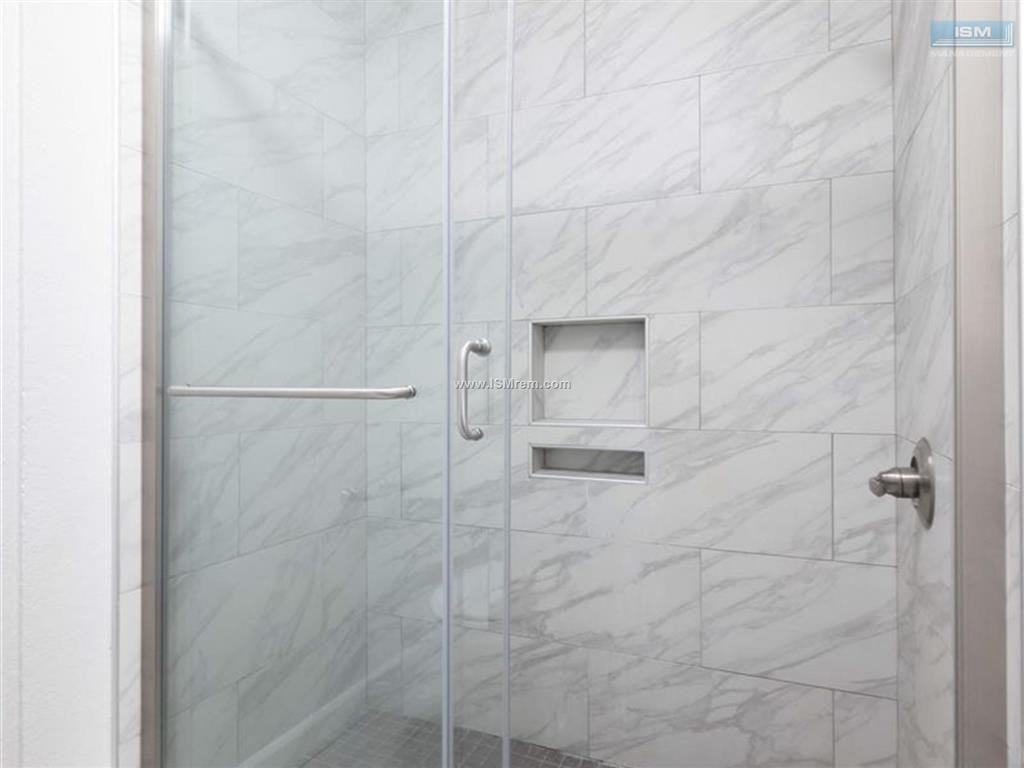 Tiara Apartments - Photo 3 of 23