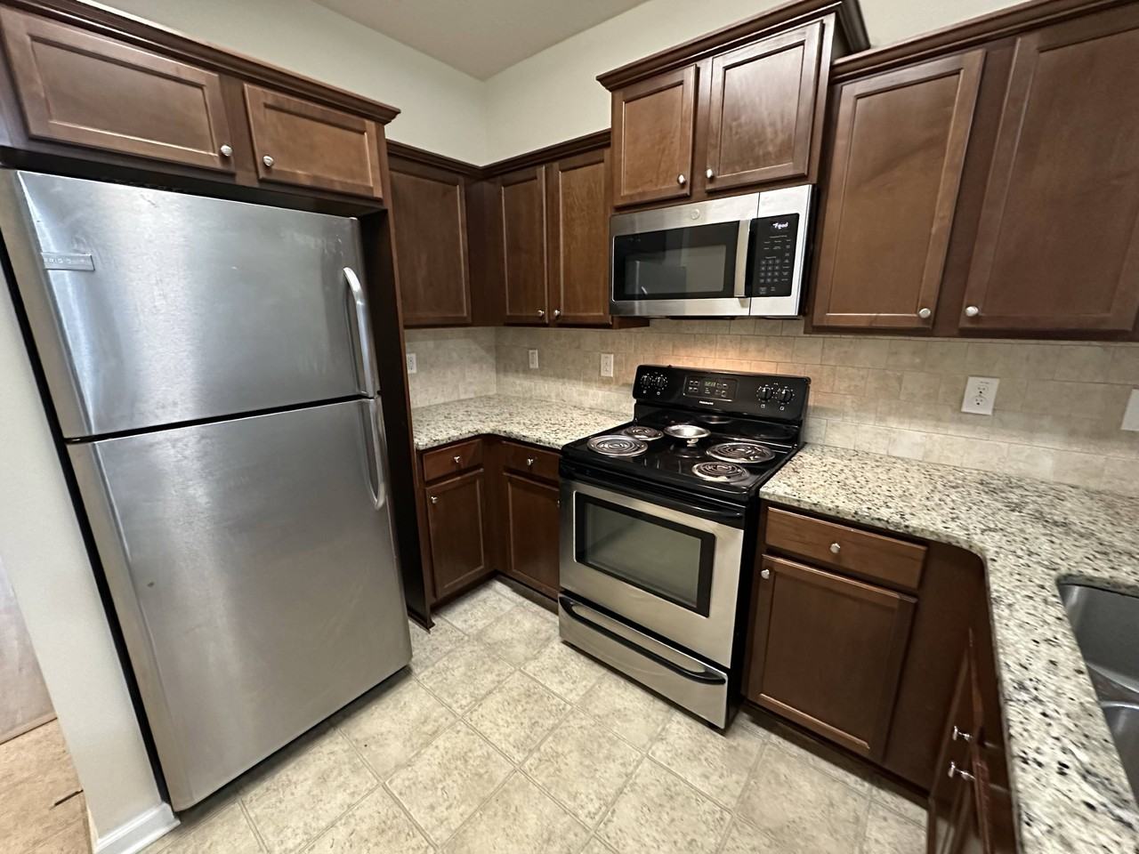 123 Terrace Walk - Photo 4 of 13