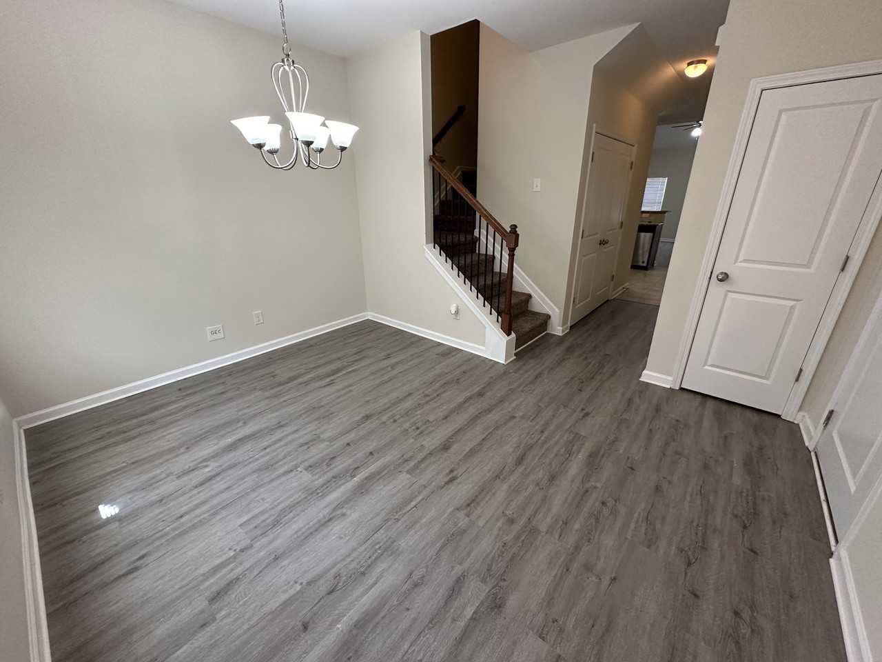 123 Terrace Walk - Photo 5 of 13