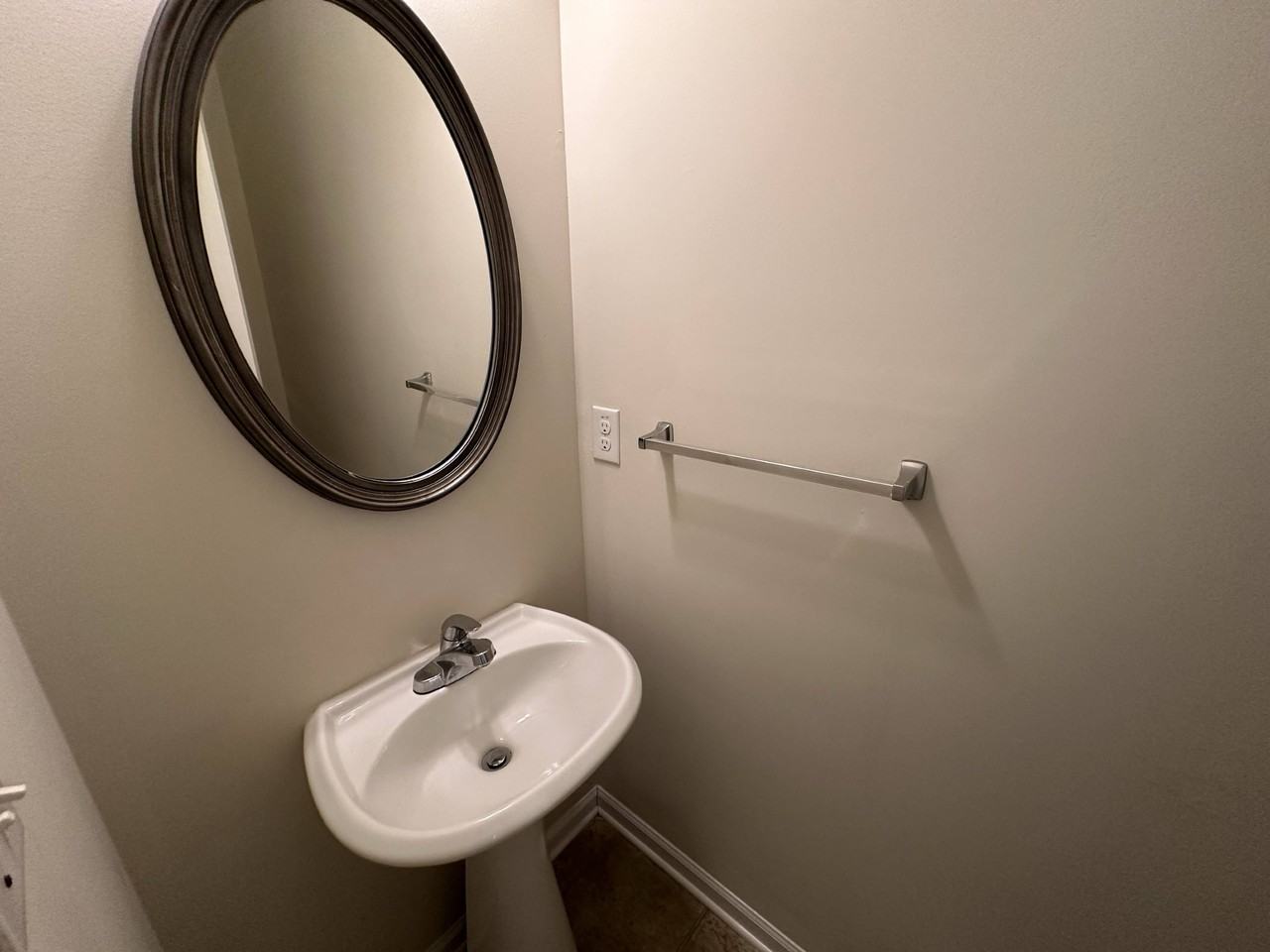 123 Terrace Walk - Photo 6 of 13