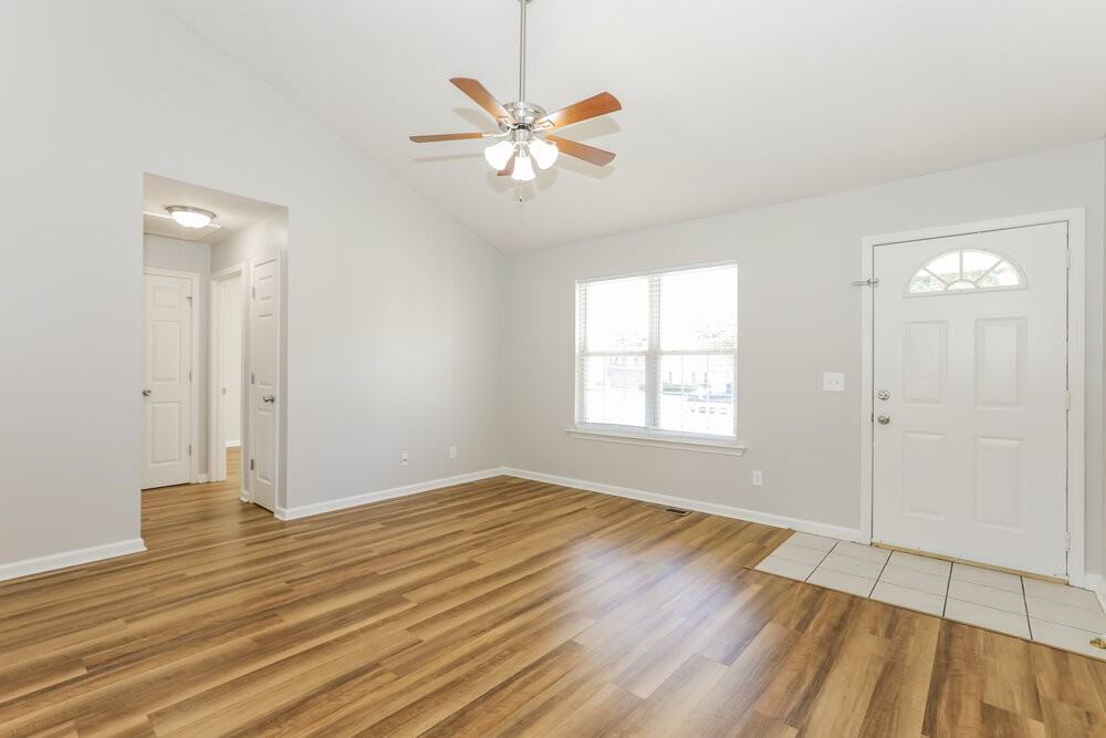 420 Wildwood Drive - Photo 4 of 25