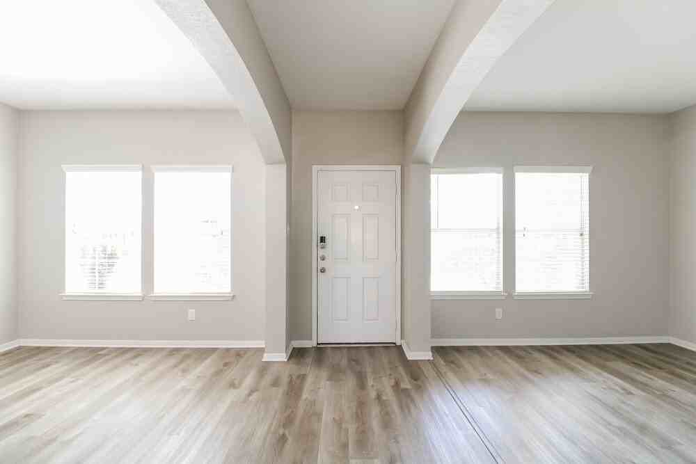 11823 Princess Garden Way - Photo 6 of 18