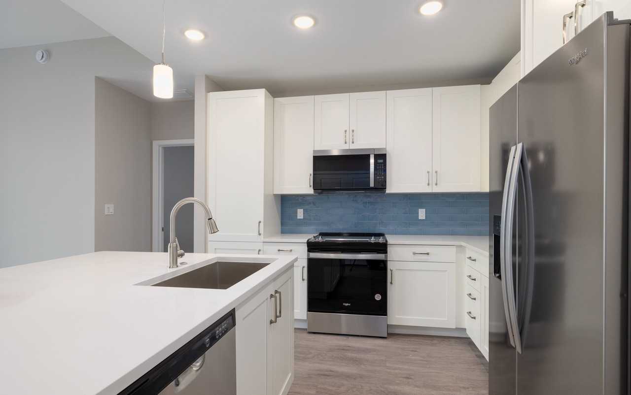 Imperial Crossing Luxury Apartment Homes - Photo 4 of 50