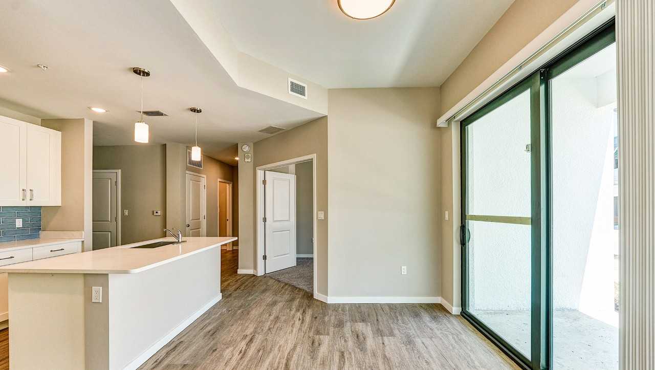 Imperial Crossing Luxury Apartment Homes - Photo 6 of 50