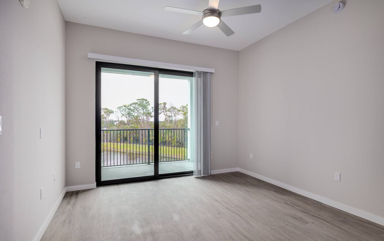 Imperial Crossing Luxury Apartment Homes - Photo 7 of 50