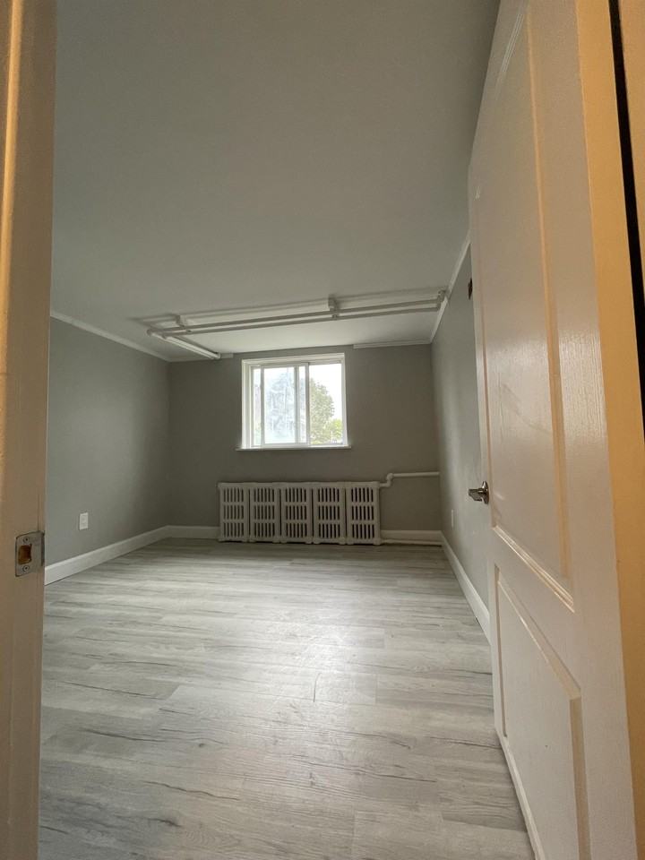 358 Cambridge - Unit 1 - Photo 4 of 22