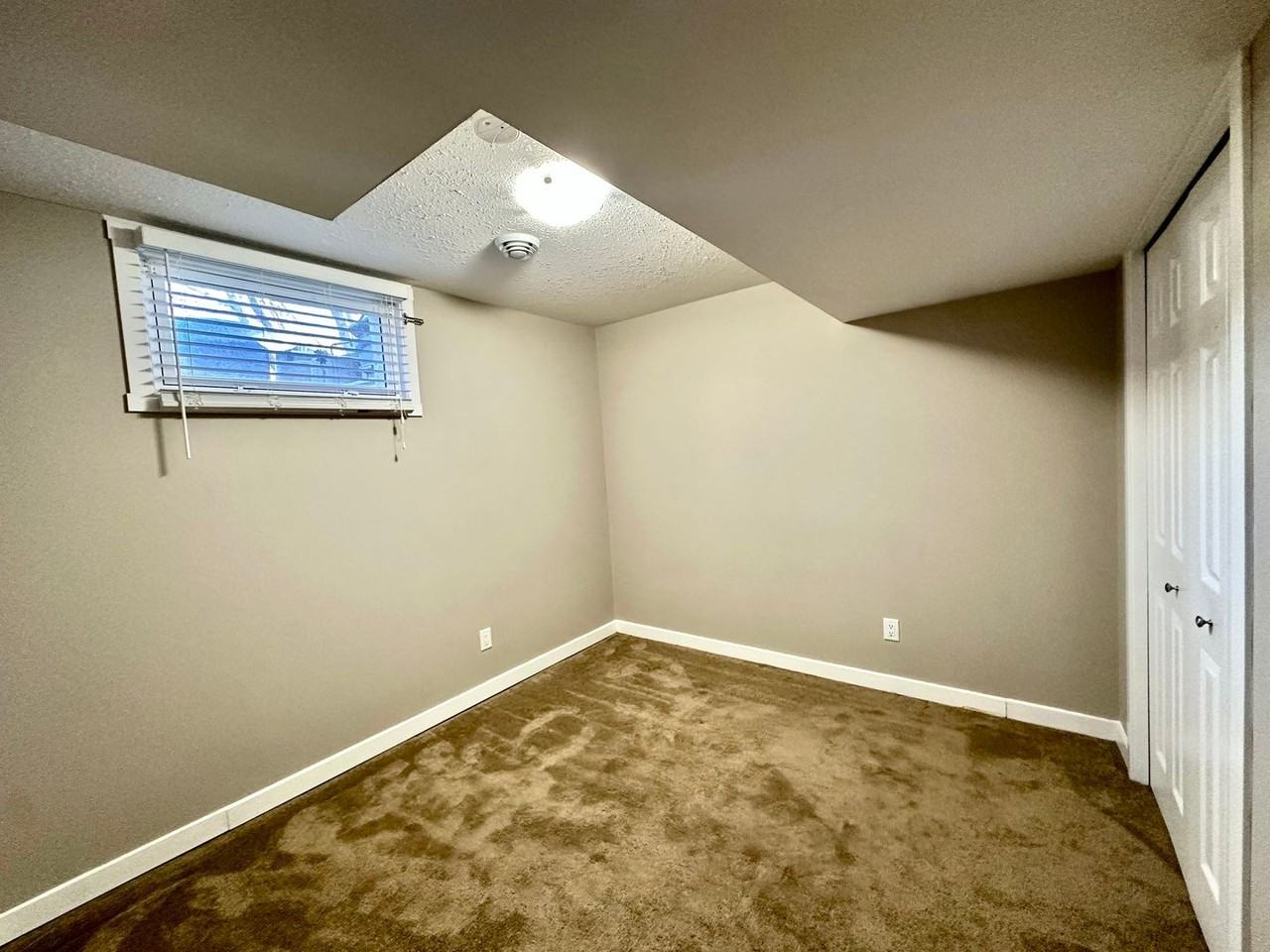 10324 136 Avenue BSMT - Photo 7 of 11