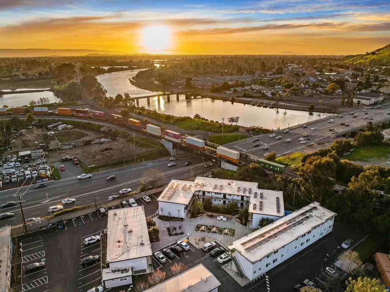 Niles Station - Photo 5 of 33