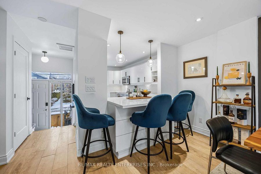 121 Montgomery Avenue - Photo 2 of 26