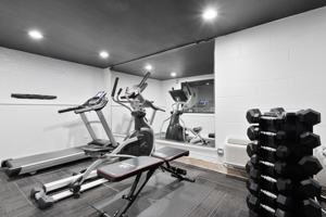 featured image of 6758 North Sheridan Road