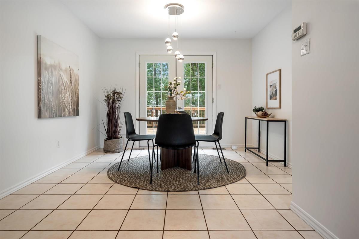 33 Bareng Court - Photo 2 of 55