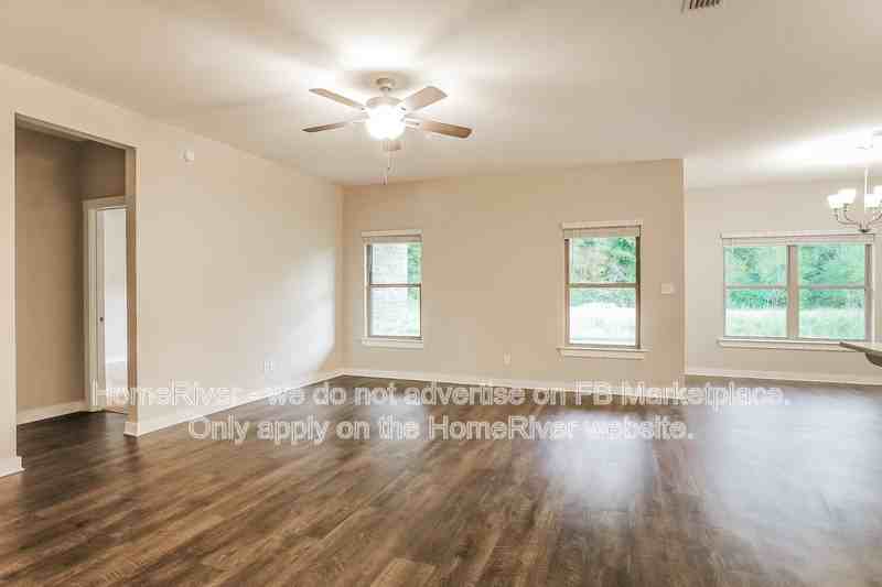 1335 Cater Lee Way - Photo 3 of 19