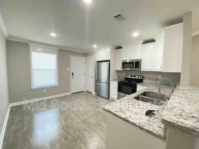 201 Red Bud Road - Photo 4 of 17