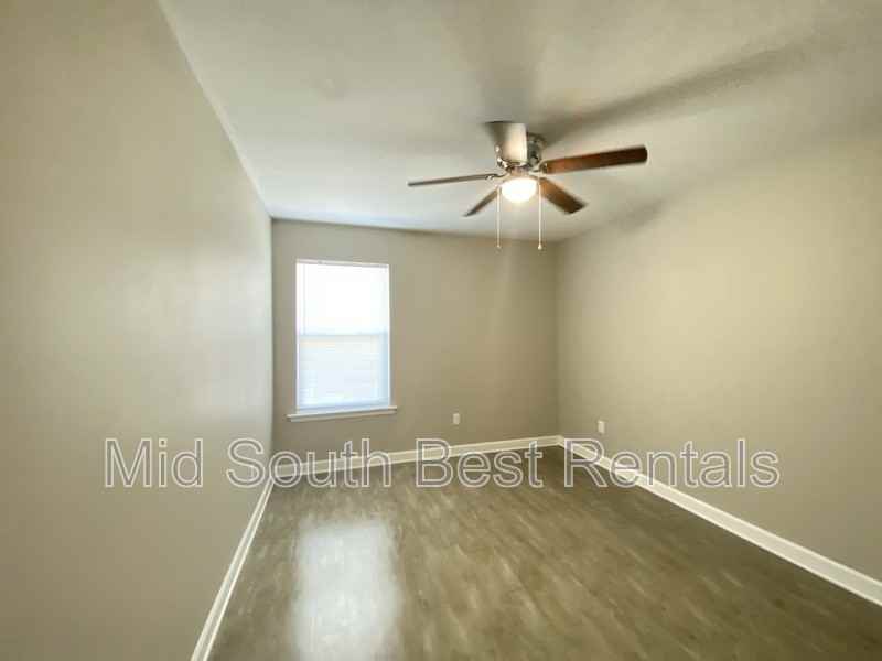 201 Red Bud Road - Photo 7 of 17