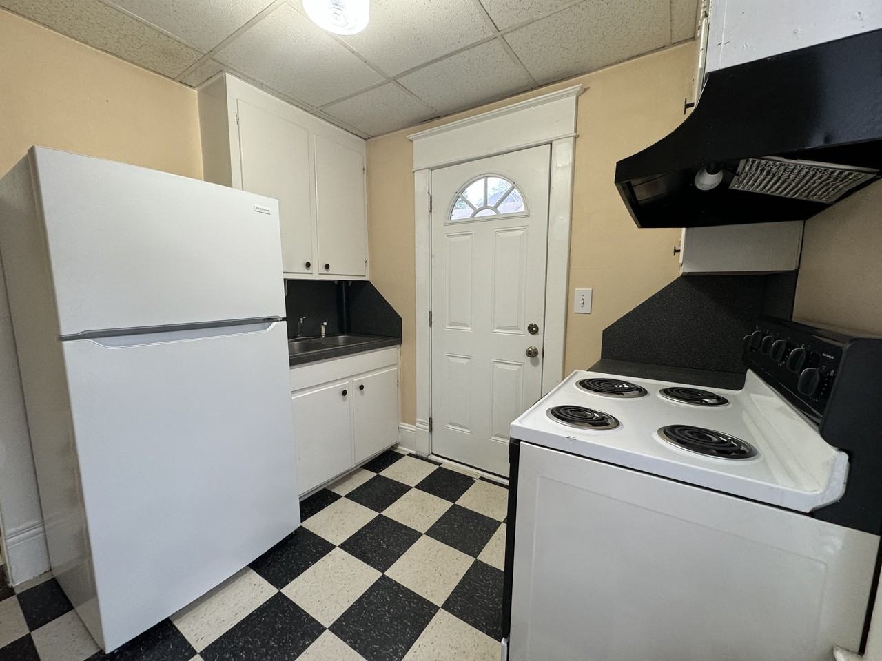 108 Shady Boulevard Apt #2  Winston Salem, NC 27101 - Photo 6 of 21