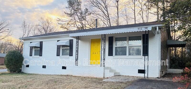 601 Dundeen Drive - Photo 3 of 18