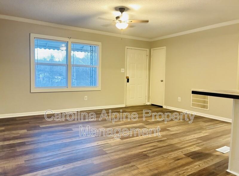 601 Dundeen Drive - Photo 7 of 18